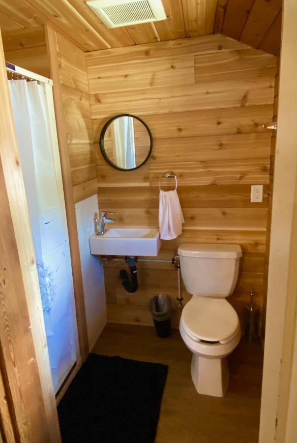 Chute Lake Lodge Naramata Ngoại thất bức ảnh